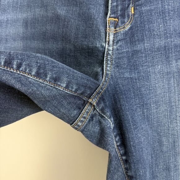 L.L. Bean Classic Fit Straight Petite Jeans - Picture 3 of 10